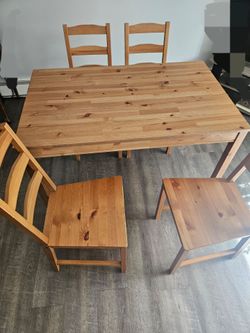 Dinning table and 4 chairs
