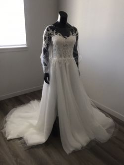 Wedding dress