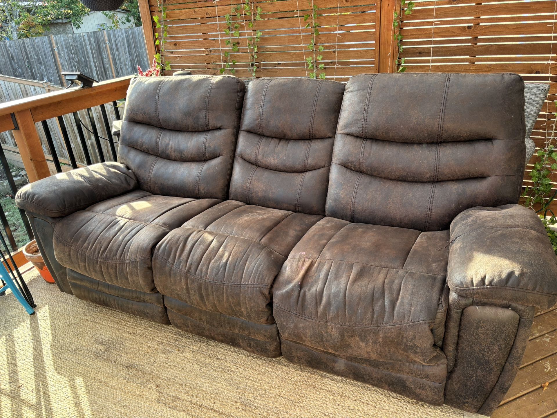 Set Of 2 Recliners