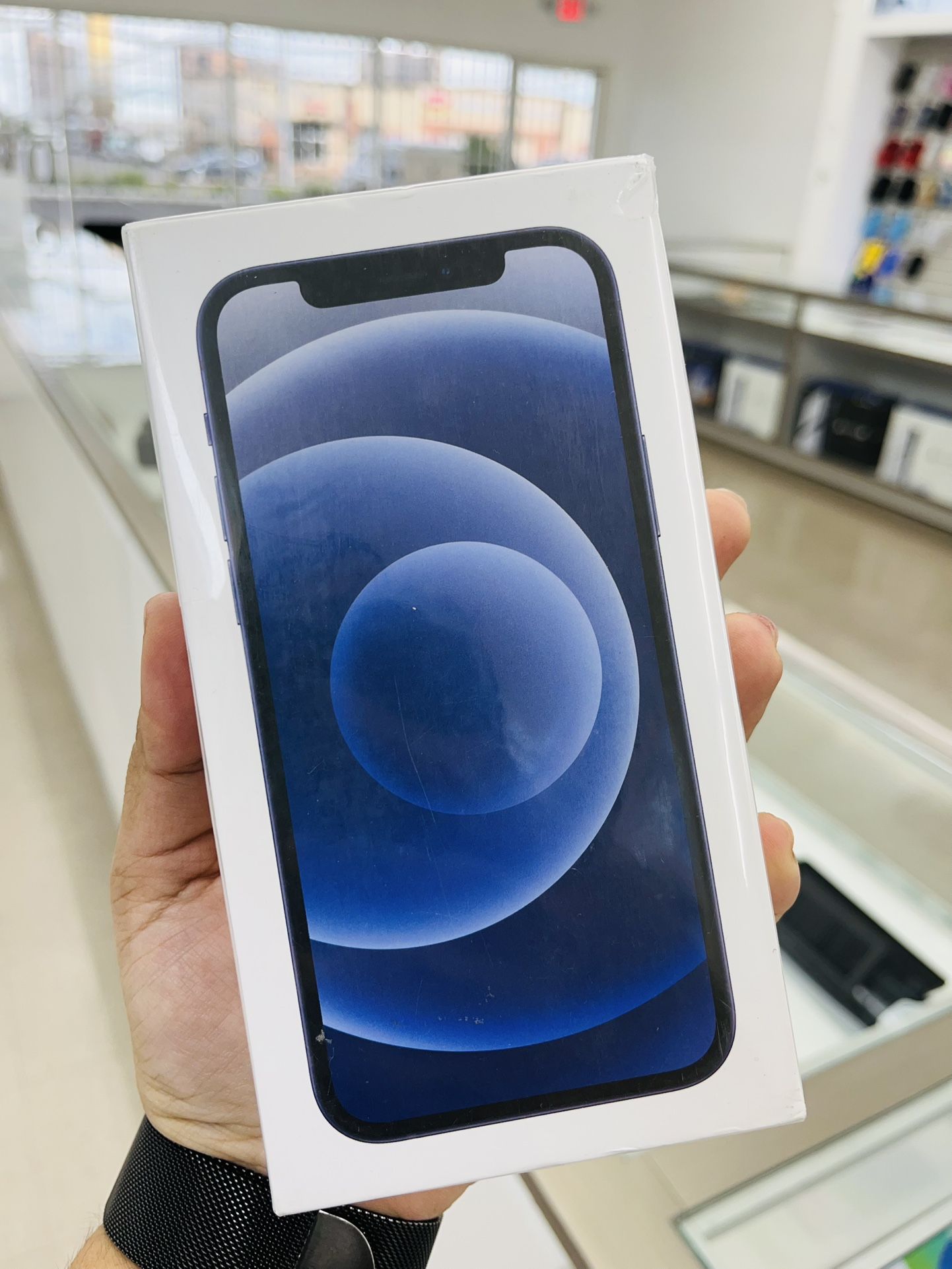 iPhone 12 64gb AT&T Cricket