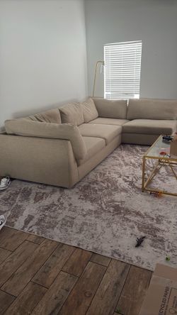 Sectional couch