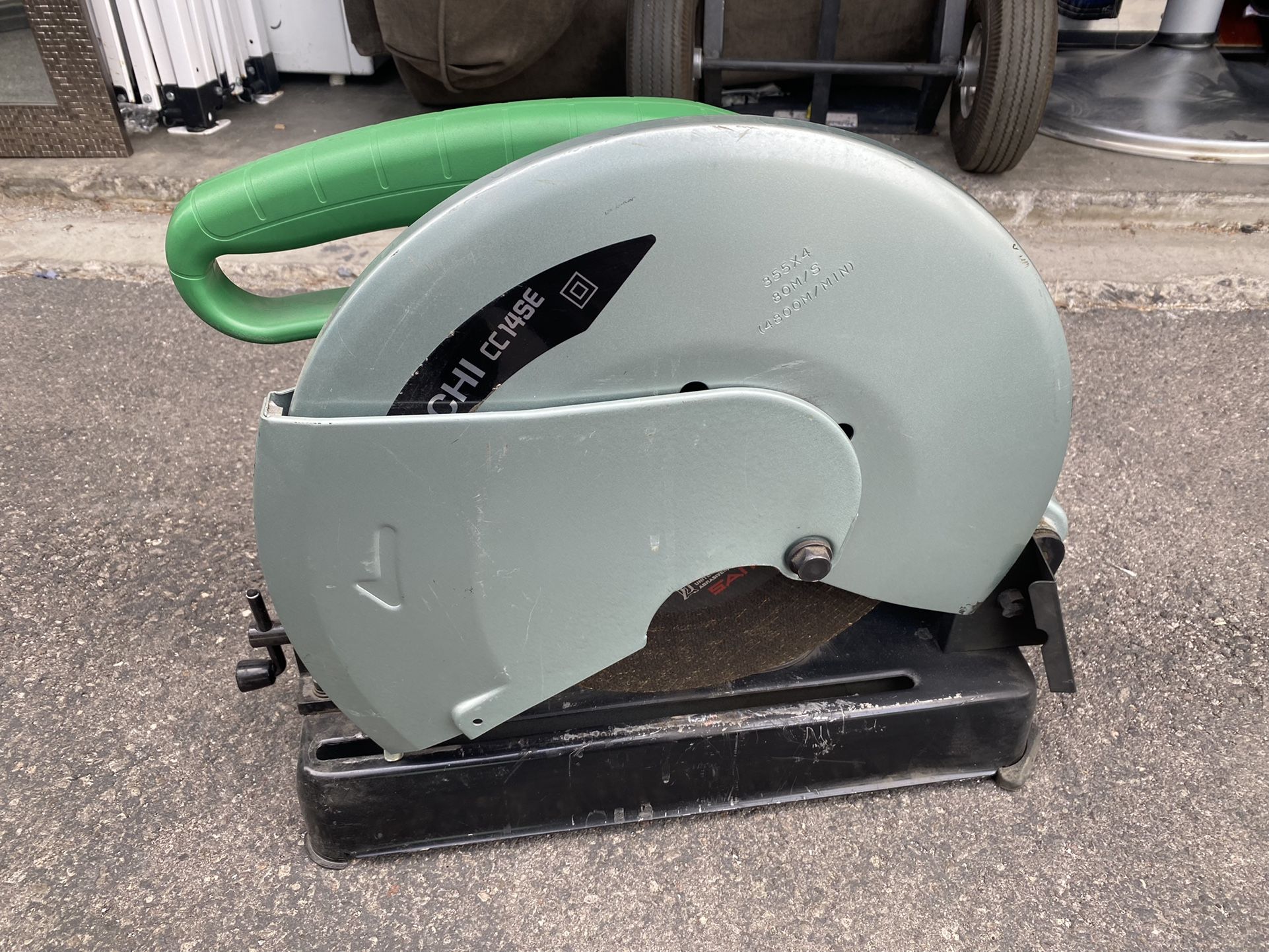 Hitachi Portable Chop Saw Cc14se