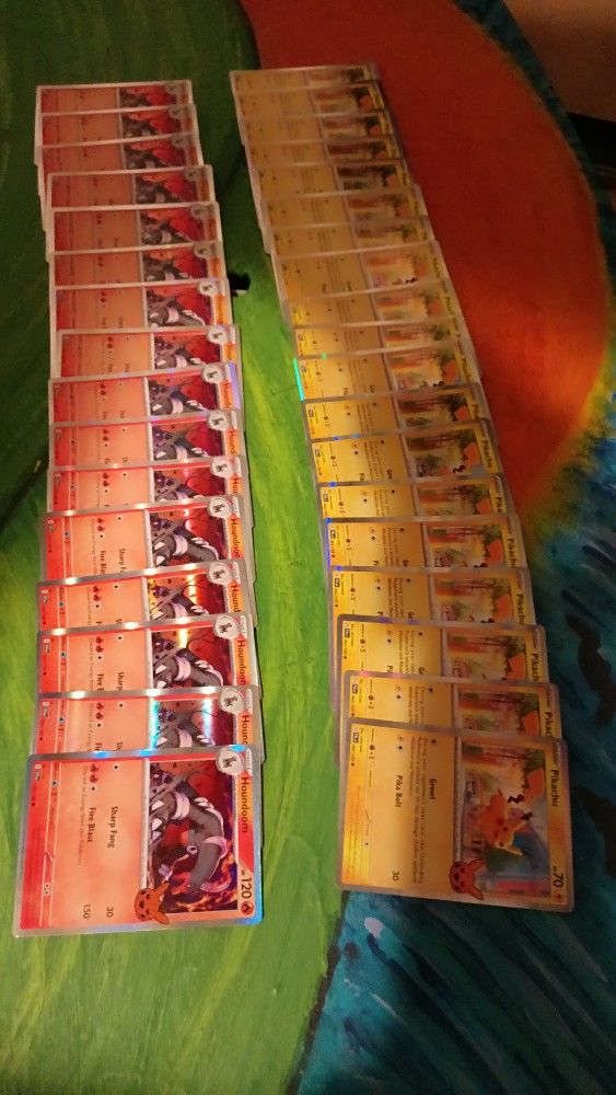 19x-Pikachu 062/193 &16x- Houndoom 034/198   2023 Halloween holo🎃 edition