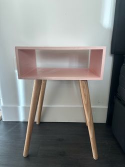 Set of 2 Pink Nightstands – Mid-Century Style, Wood Legs