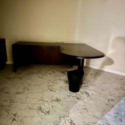 L Shaped Desk & File
