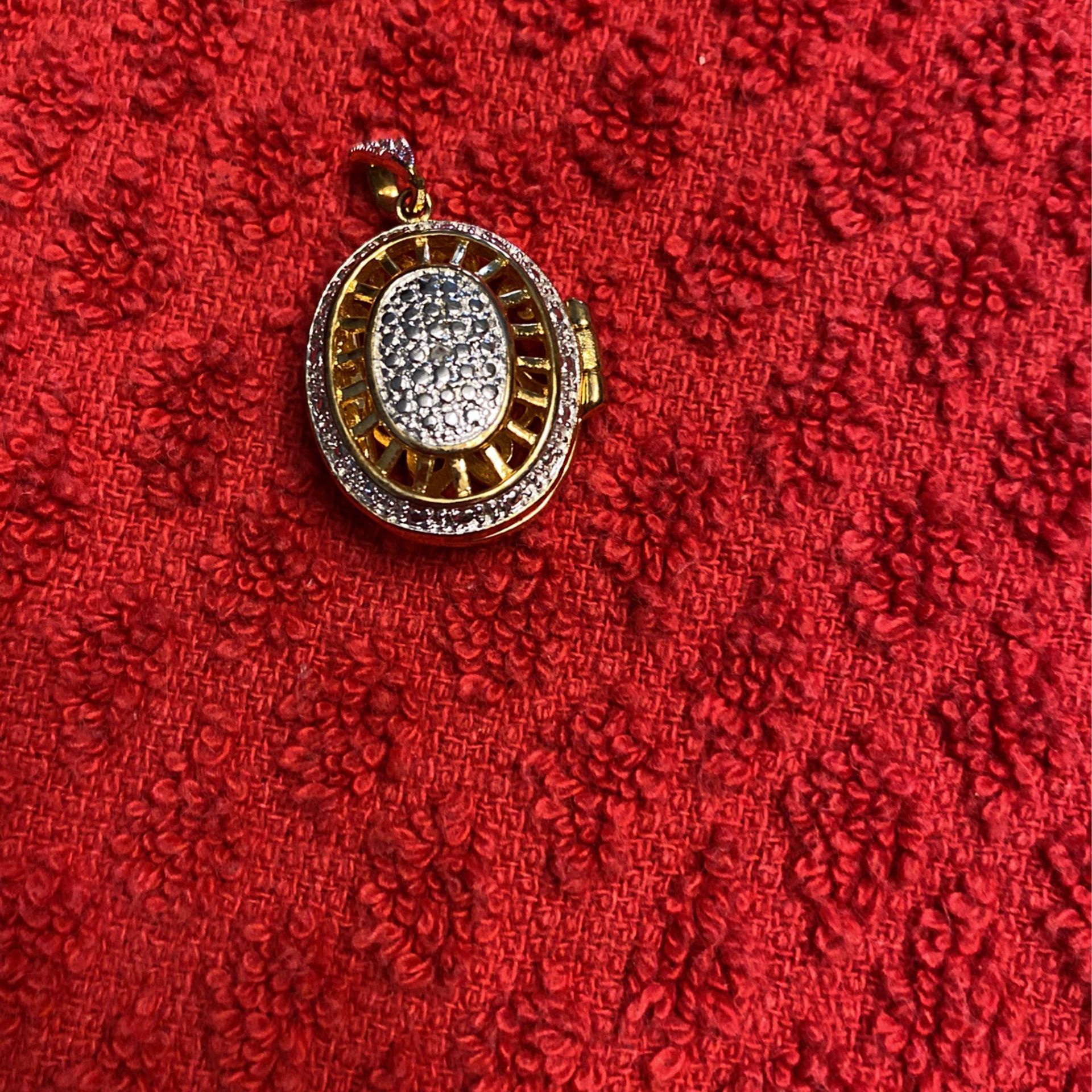 Gold And Silver Color Locket Pendant 