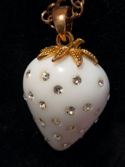 Vintage Large White Enamel and Rhinestone Crystals Strawberry 🍓 on Aniqued Gold Tone  Necklace