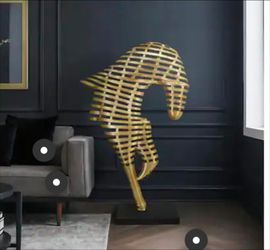 Horse sculpture ( just beautiful 😍)