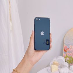 iPhone SE Unlocked With Warranty 