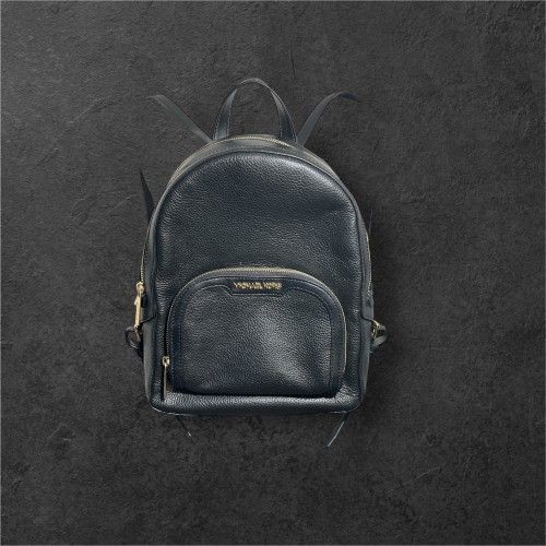 michael kors backpak
