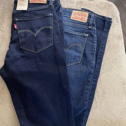 Women’s Levi Jeans 