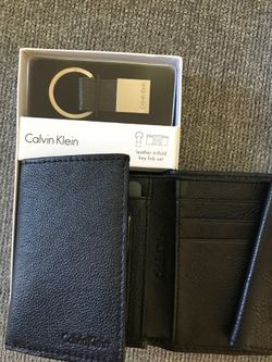 Calvin Klein Black Leather Trifold Wallet with Gold Key Fob NEW