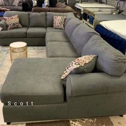‼️Jayceon Steel Sectional Oversized ‼️Ashley 
