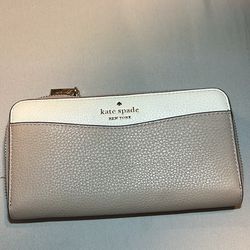 Kate Spade Wallet New Never Used 