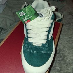 Brand New VANS Knu Skool