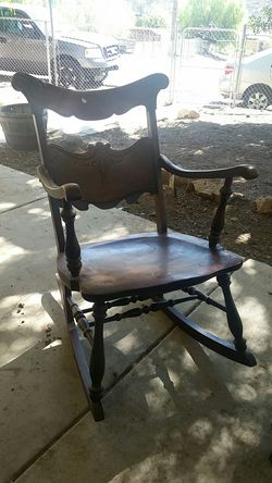 Antique rocker in excellent cond