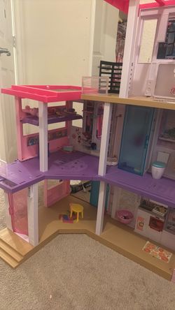 Barbie house play