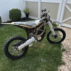 2025 Surron Ultra Bee