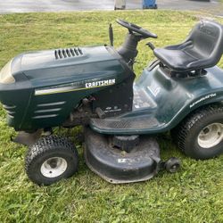 Craftsman 42” Riding Mower With Bagger