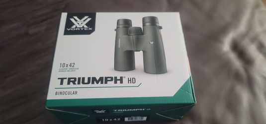 BINOCULAR TRIUMP HD 10X42 $90