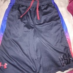 SHORT UNDERARMOUR