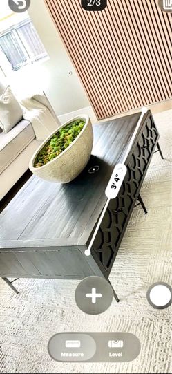 Modern coffee table with 4 drawers in great condition