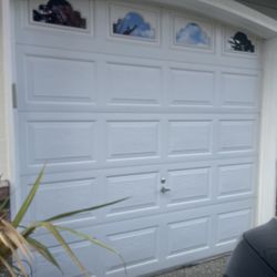1 - 8x8 Garage With Door 5 Panels And Windows . Sections Only ! 