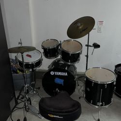 YAMAHA Drum Set 