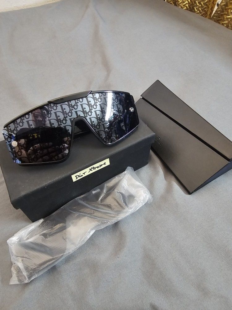 New Christian Dior Unisex Extreme Monogram Sunglasses