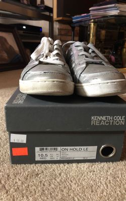 Kenneth Cole men’s silver sneakers 10 1/2 medium