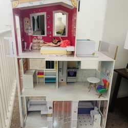 Rainbow High Doll House 