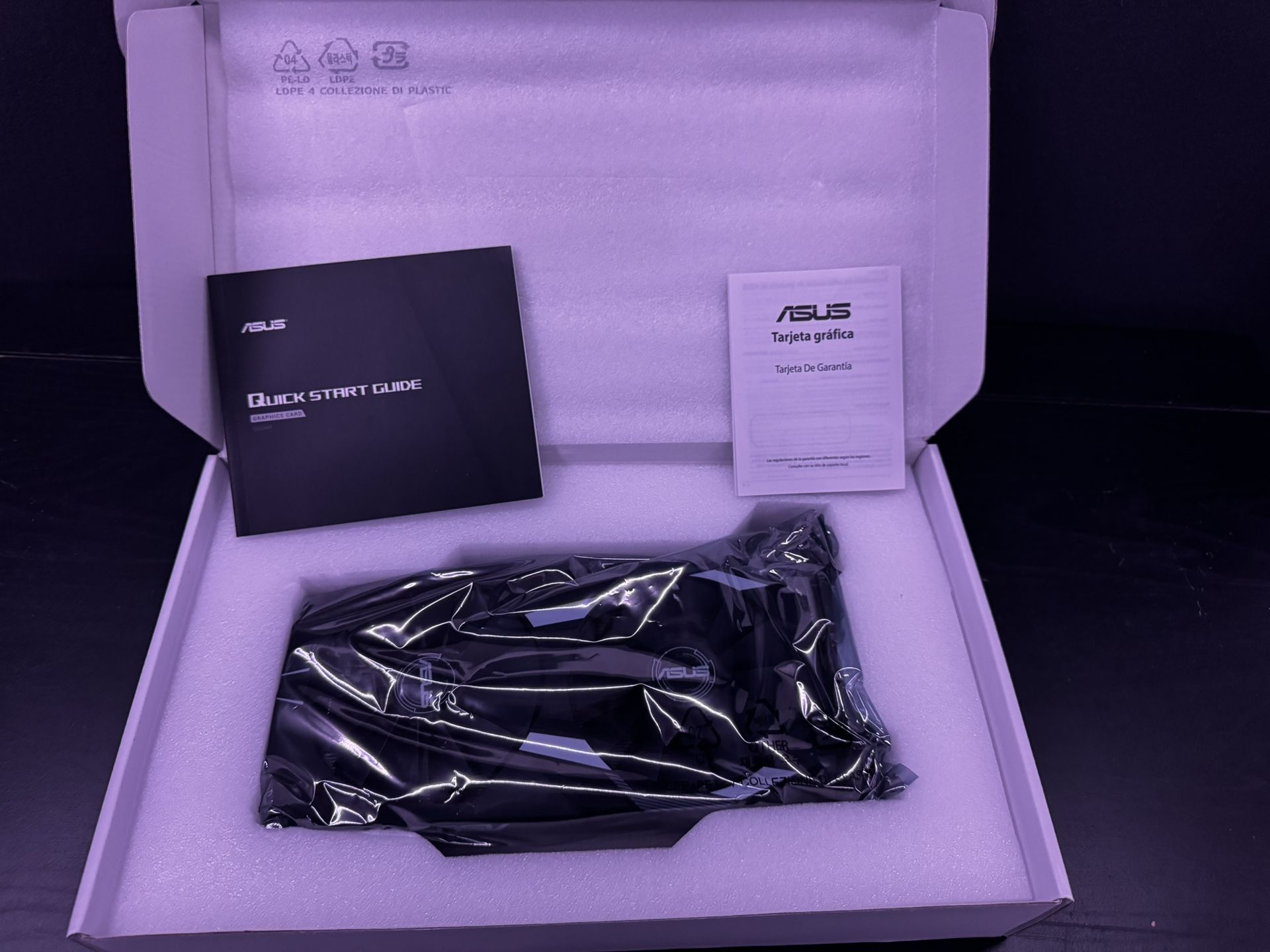 ASUS Dual Radeon RX 560 4GB GDDR5 - Graphic Card