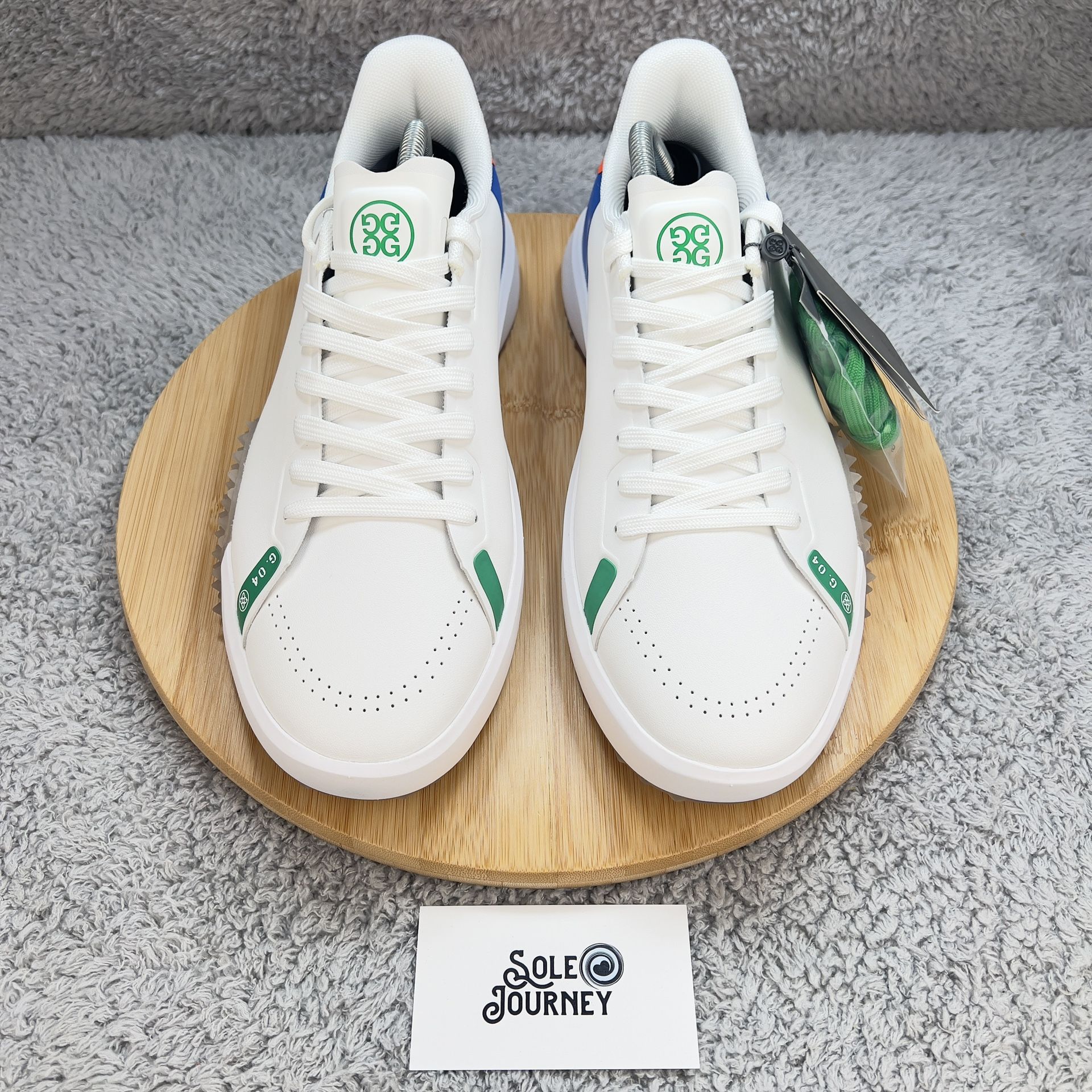 G/Fore G112 Golf Shoes Mens 10.5 White Blue Orange Leather Spikeless Turf Rated Golf