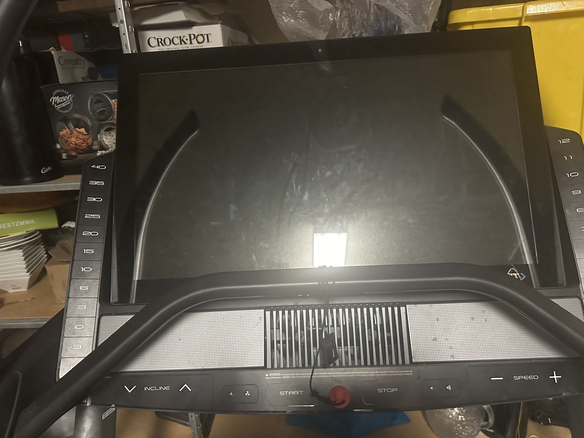 NordicTrack- Commercial X32i Exercise Treadmill 