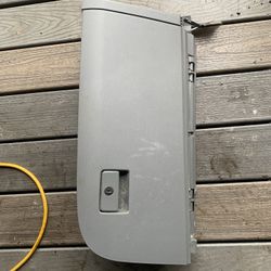 2011 Toyota Sienna Glovebox 