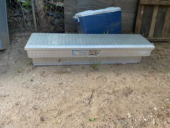 CAJA PARA HERRAMIENTAS VA ALOS LADOS
