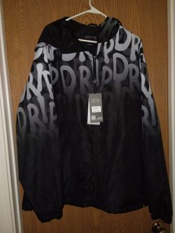 Men's size 2XL active light weight jacket waterproof pick up in Florence KY