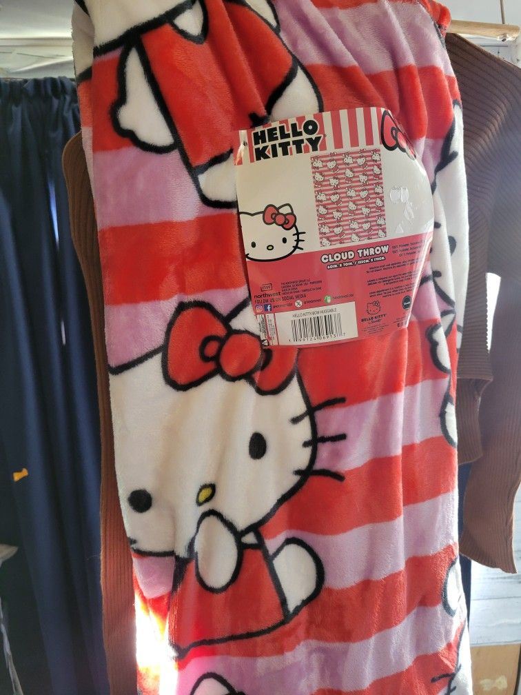 Hello Kitty Blanket