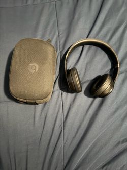 Beats Solo 4