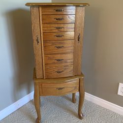Queen Ann Solid Oak Jewelry Chest.