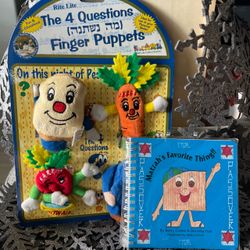 New Rite-Lite 4Questions Two-Sided Finger Puppets & Matzah’s Favorite Thing Book