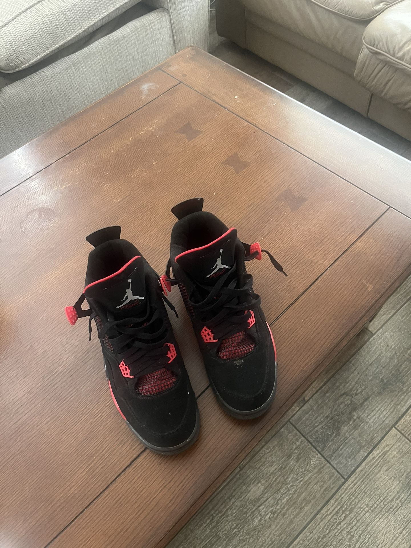 Jordan Retro 4s