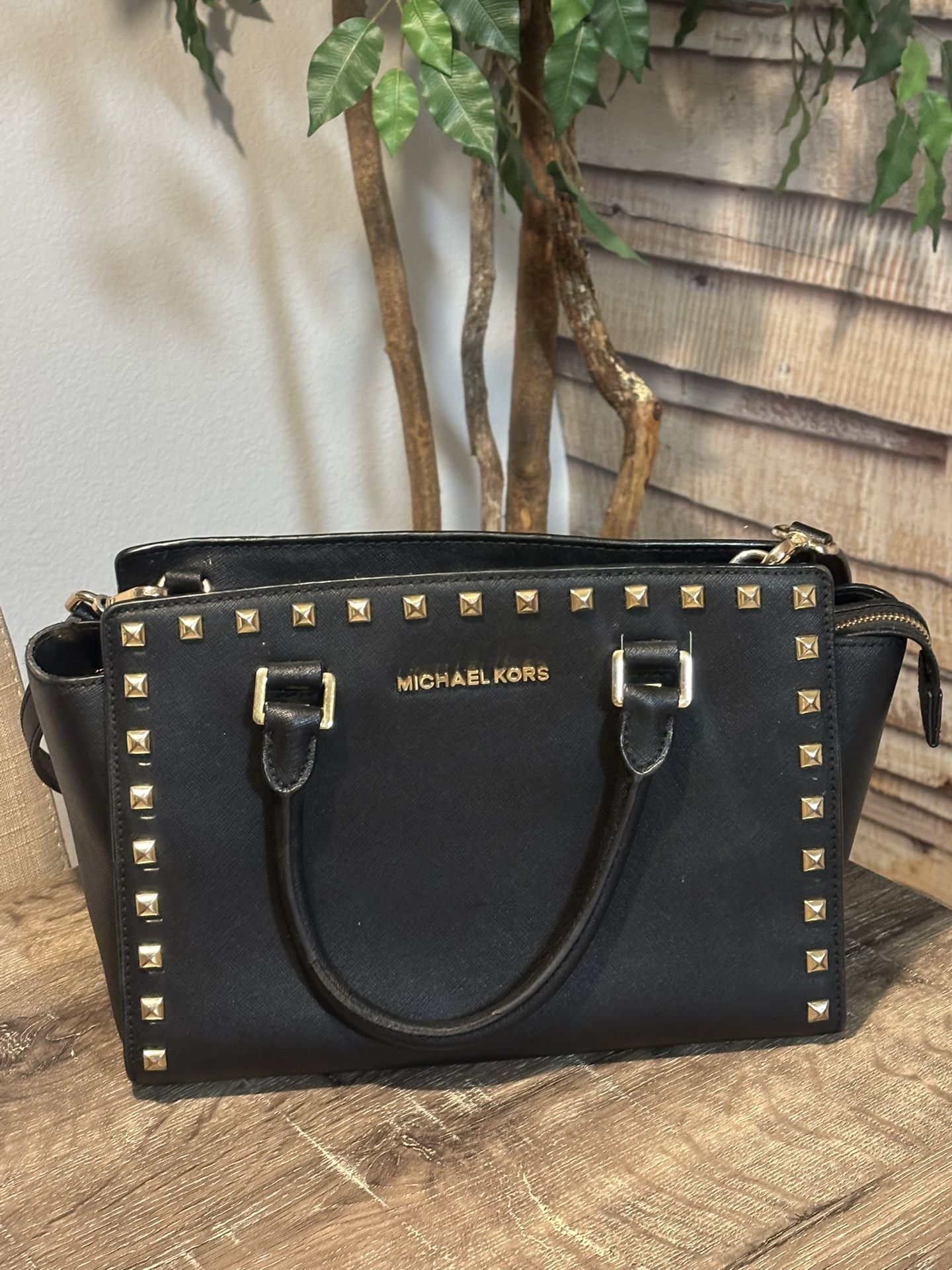 Michael Kors Selma Stud Saffiano Leather Medium Satchel - Black