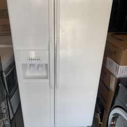 Whirlpool Refrigerator 