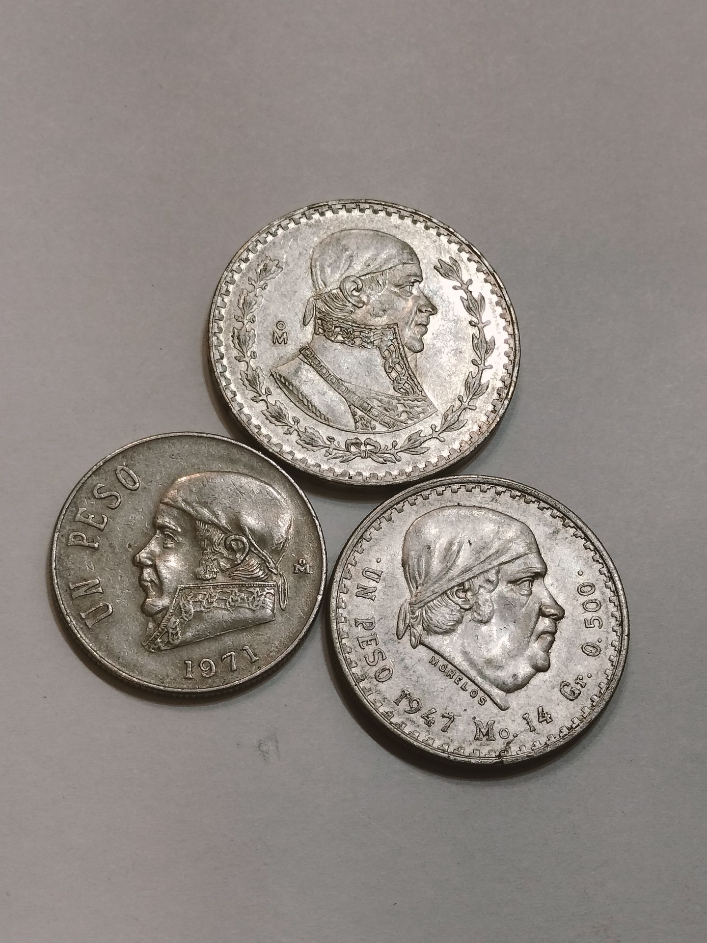 Mexico Vintage Silver Un Peso Coins / Monedas De Antiguas De Un Peso