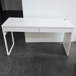 Ikea Micke Desk. White.