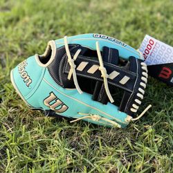 NEW W/tags Wilson A2000 11.5” Superskin