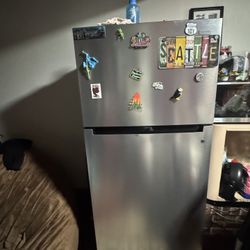 I'm sad but it works perfectly, it's for sale due to divorce