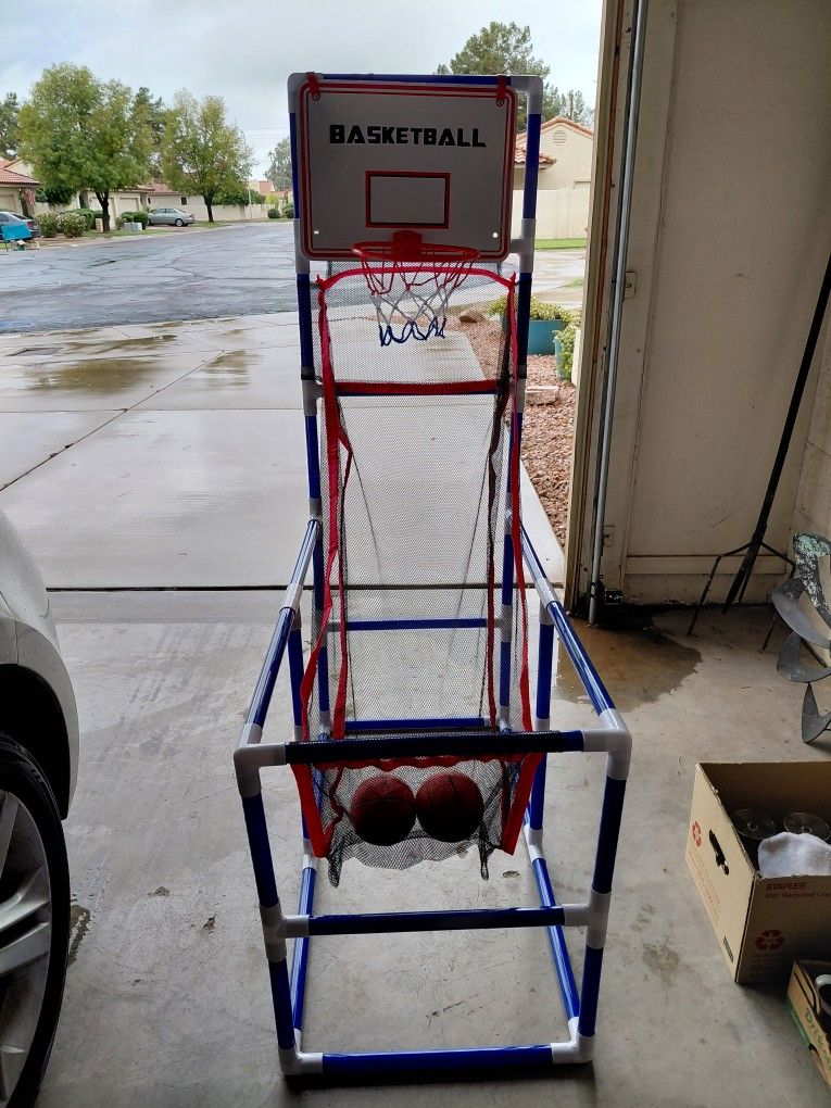 Mini Basketball Hoop With 2 Balls