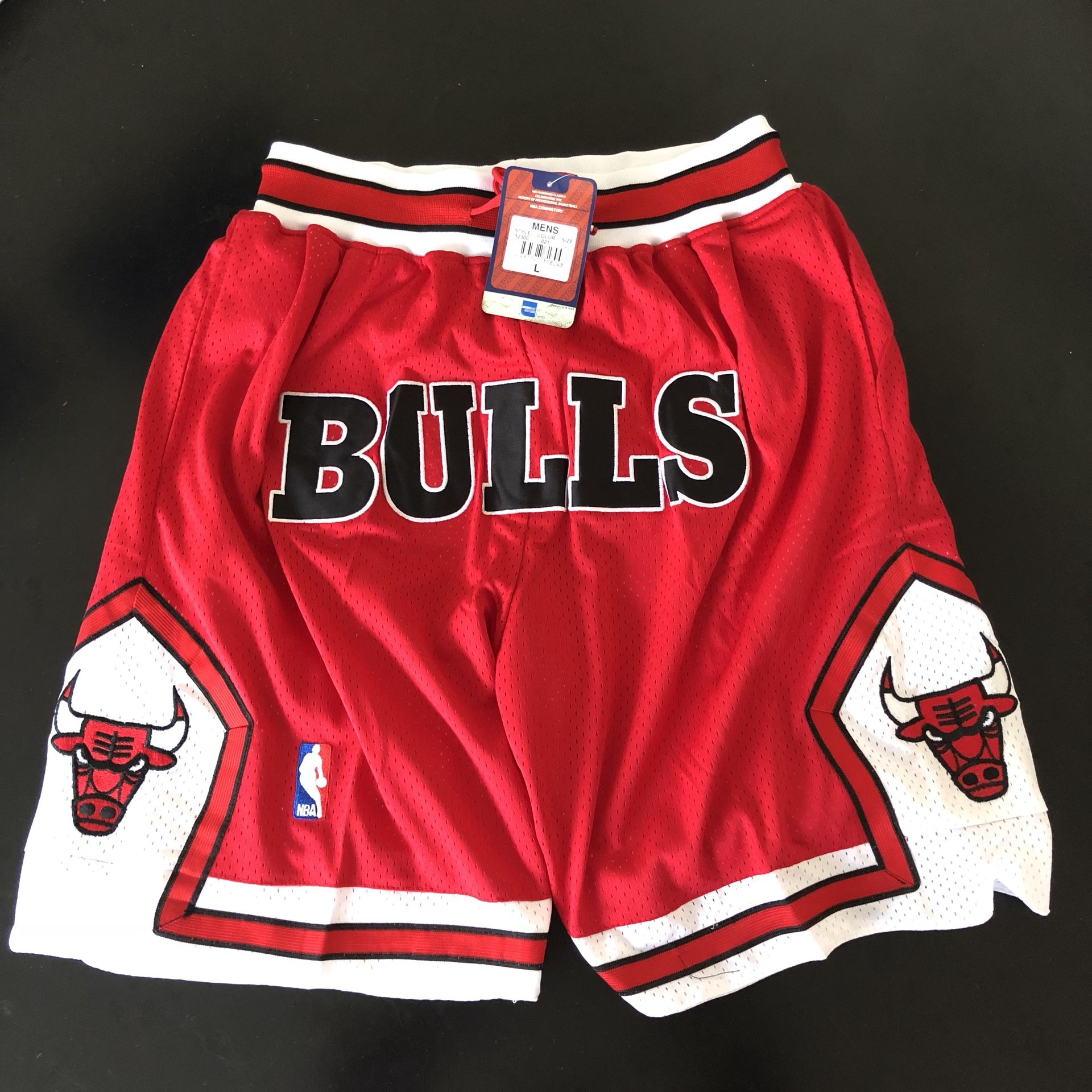 NBA Chicago Bulls basketball shorts L $60